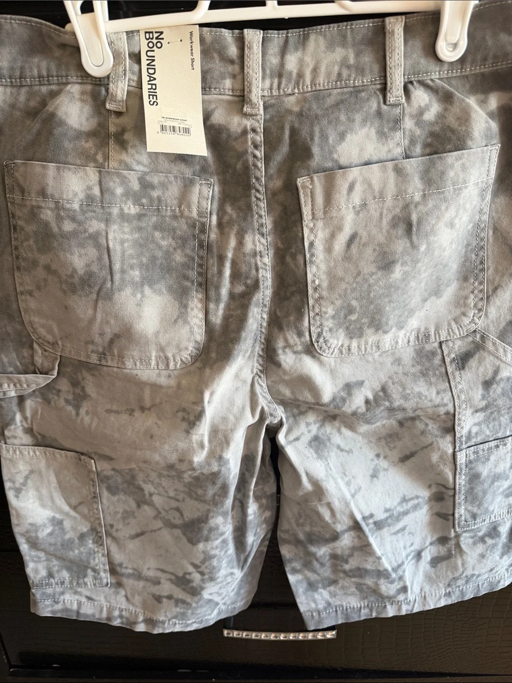 No Boundaries Gray Tie-Dye Cargo Shorts